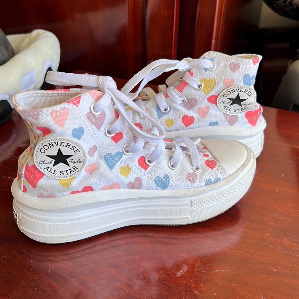 Platform converse